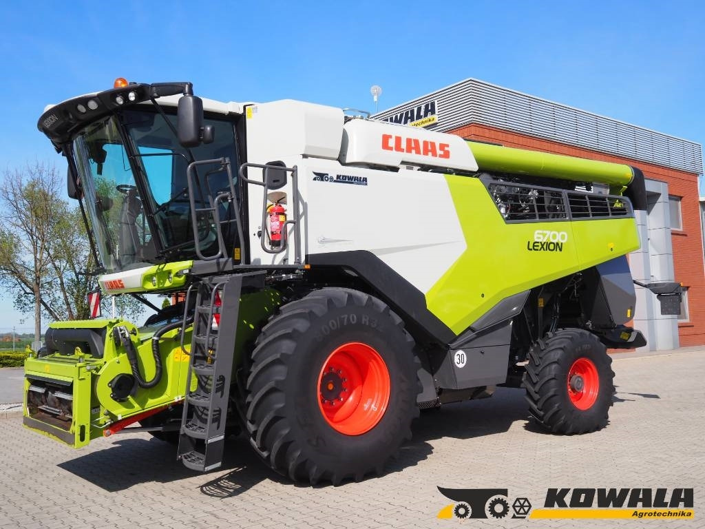 Claas Lexion 6700 + V770 - Mähdrescher: das Bild 1 Claas Lexion 6700 + V770 - Mähdrescher: das Bild 1