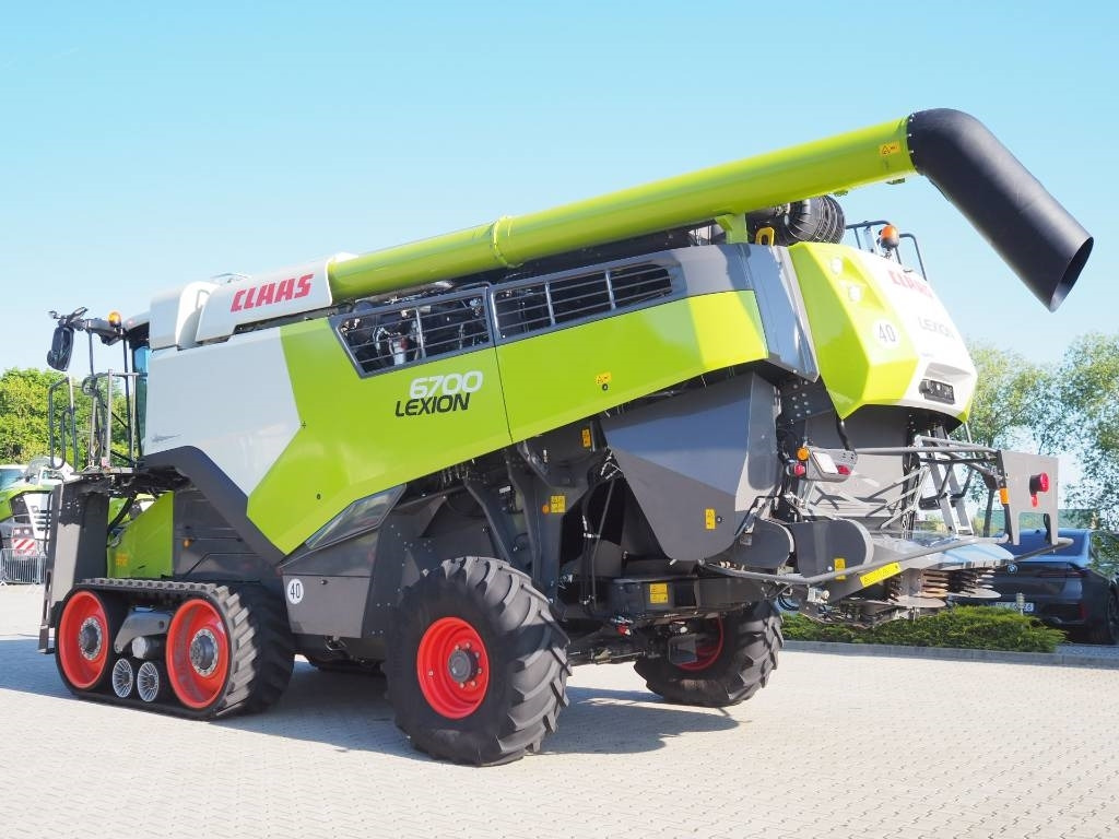 Claas Lexion 6700TT GPS + V770 - Mähdrescher: das Bild 2 Claas Lexion 6700TT GPS + V770 - Mähdrescher: das Bild 2
