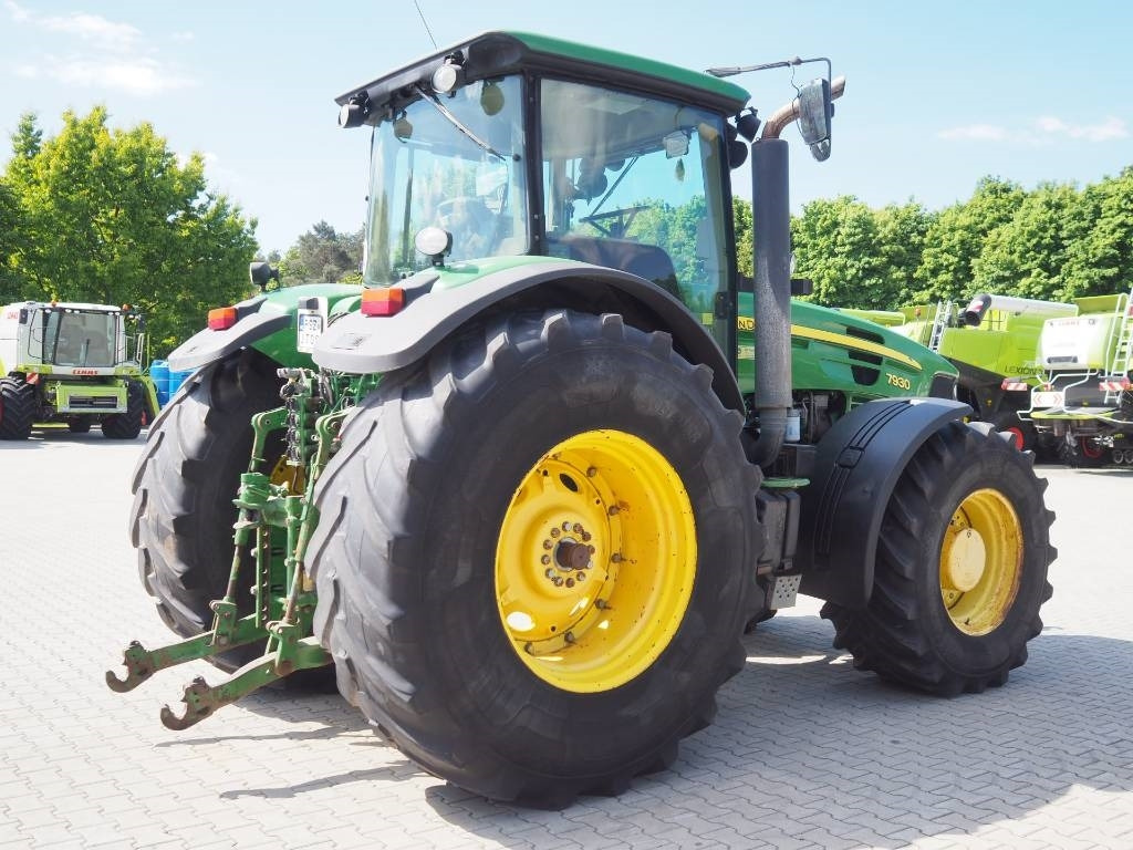John Deere 7930 - Traktor: das Bild 3 John Deere 7930 - Traktor: das Bild 3