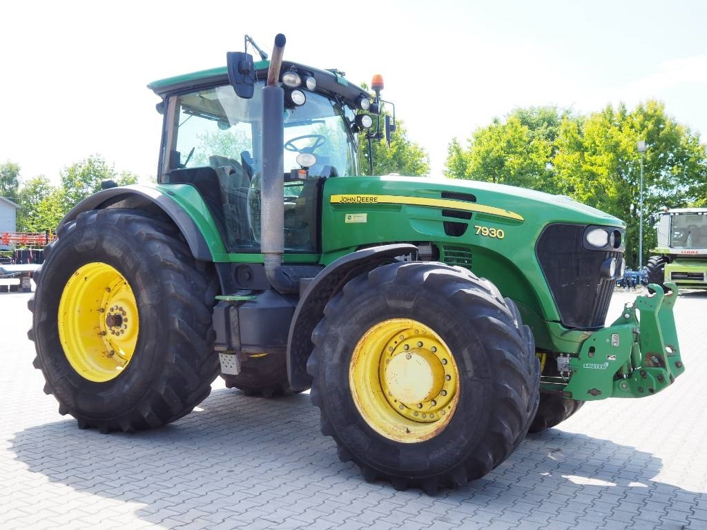 John Deere 7930 - Traktor: das Bild 4 John Deere 7930 - Traktor: das Bild 4