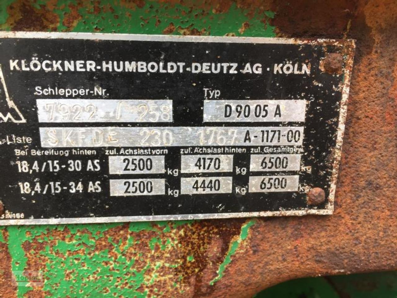 Deutz-Fahr 9005 A - Traktor: das Bild 2 Deutz-Fahr 9005 A - Traktor: das Bild 2