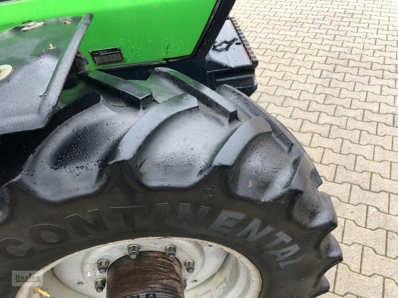 Deutz-Fahr DX 4.50 - Traktor: das Bild 5 Deutz-Fahr DX 4.50 - Traktor: das Bild 5