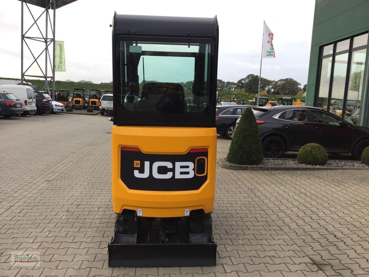 JCB 16C-1 - Minibagger: das Bild 4 JCB 16C-1 - Minibagger: das Bild 4