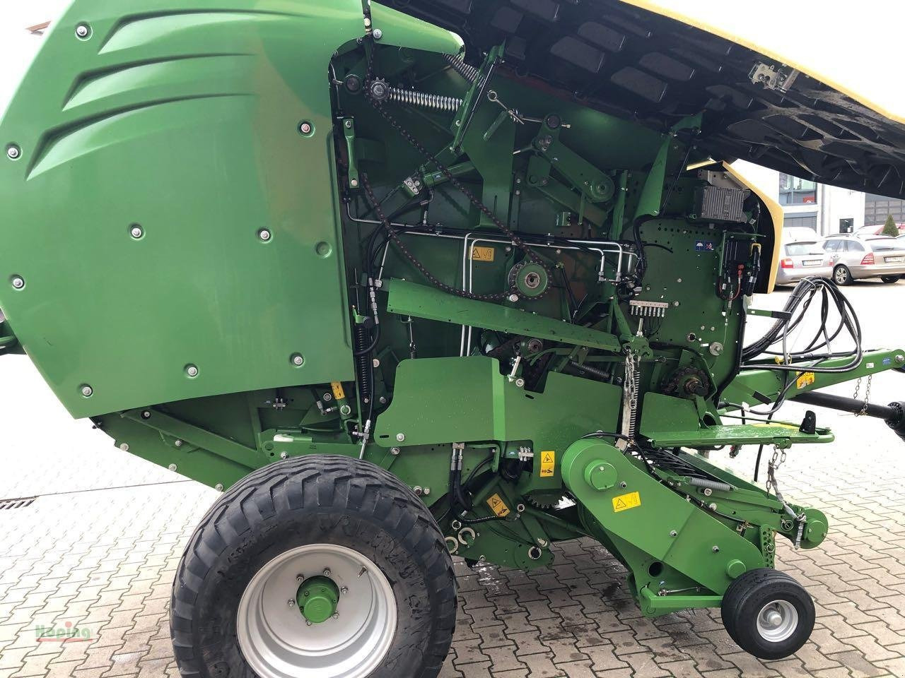 Rundballenpresse Krone Comprima V 150 XC: das Bild 7