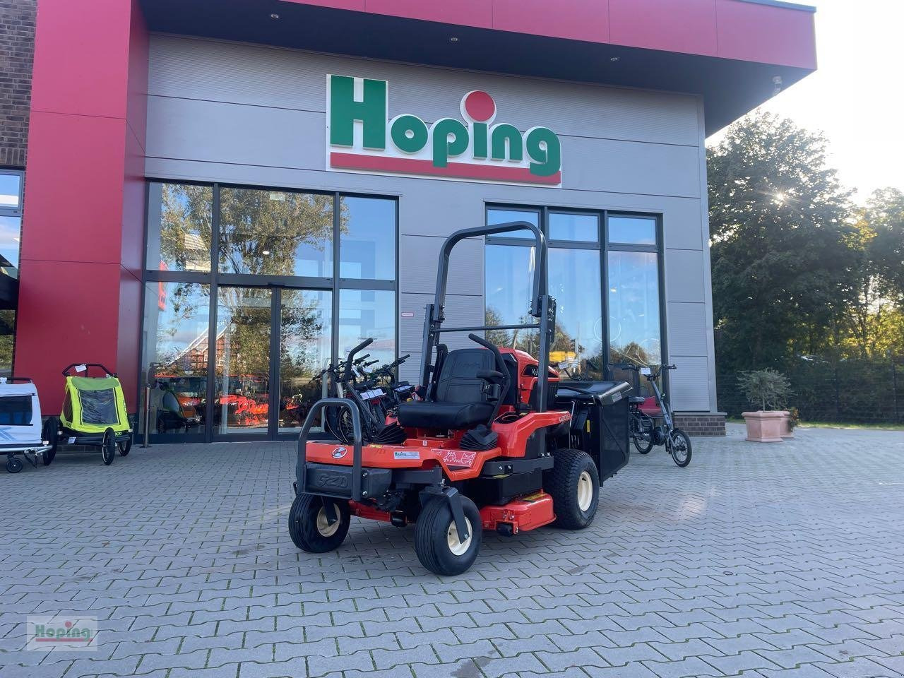 Kubota GZD 15 LD - Rasenmäher: das Bild 1 Kubota GZD 15 LD - Rasenmäher: das Bild 1