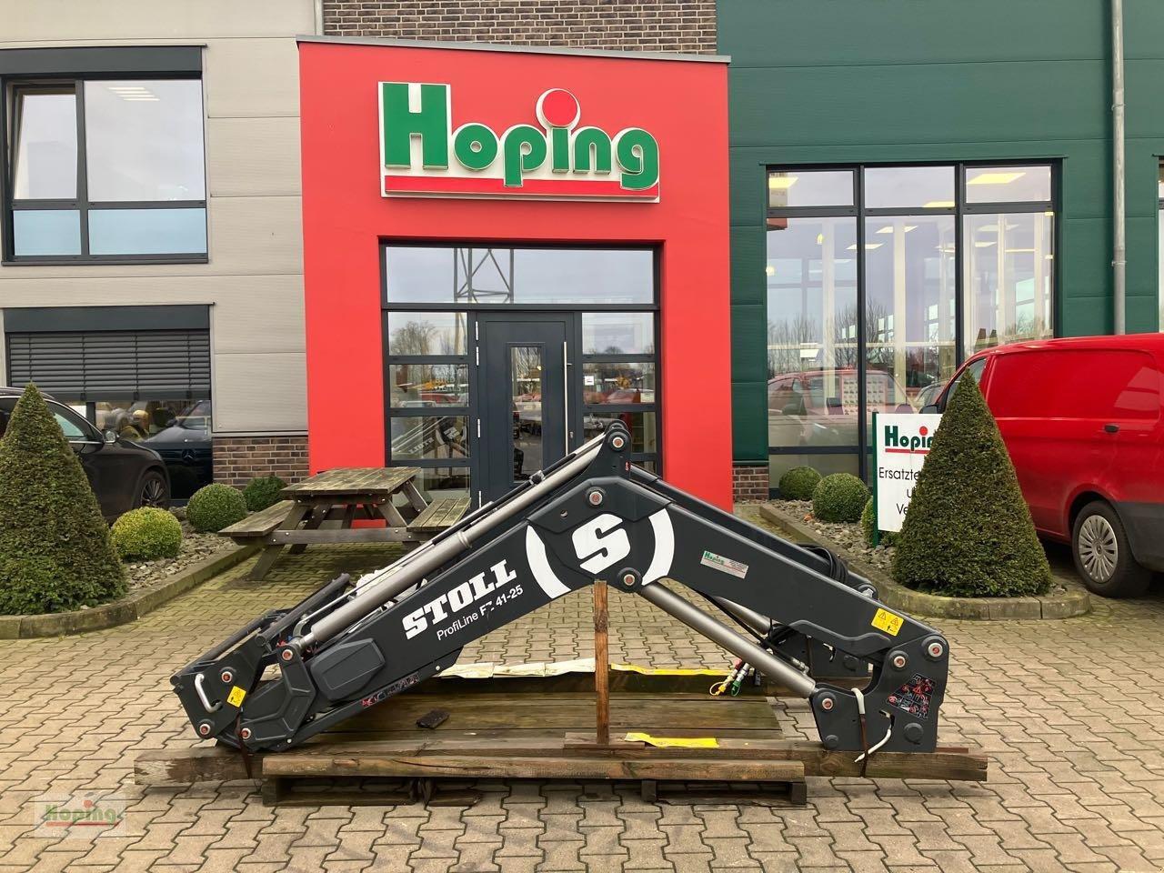 Stoll FZ 41-25 - Frontlader für Traktor: das Bild 1 Stoll FZ 41-25 - Frontlader für Traktor: das Bild 1