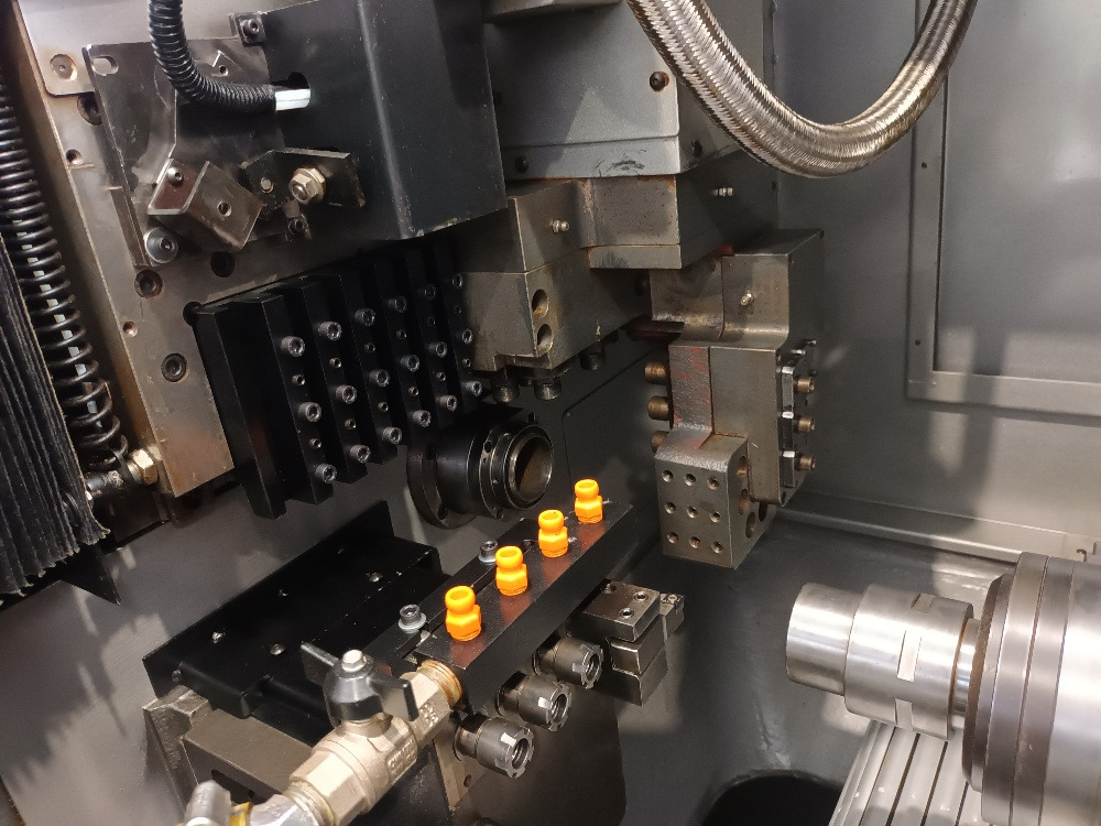 Tornio a controllo numerico Po Ly Gim DIAMOND 20CSB-II - Metalldrehmaschine: das Bild 3 Tornio a controllo numerico Po Ly Gim DIAMOND 20CSB-II - Metalldrehmaschine: das Bild 3