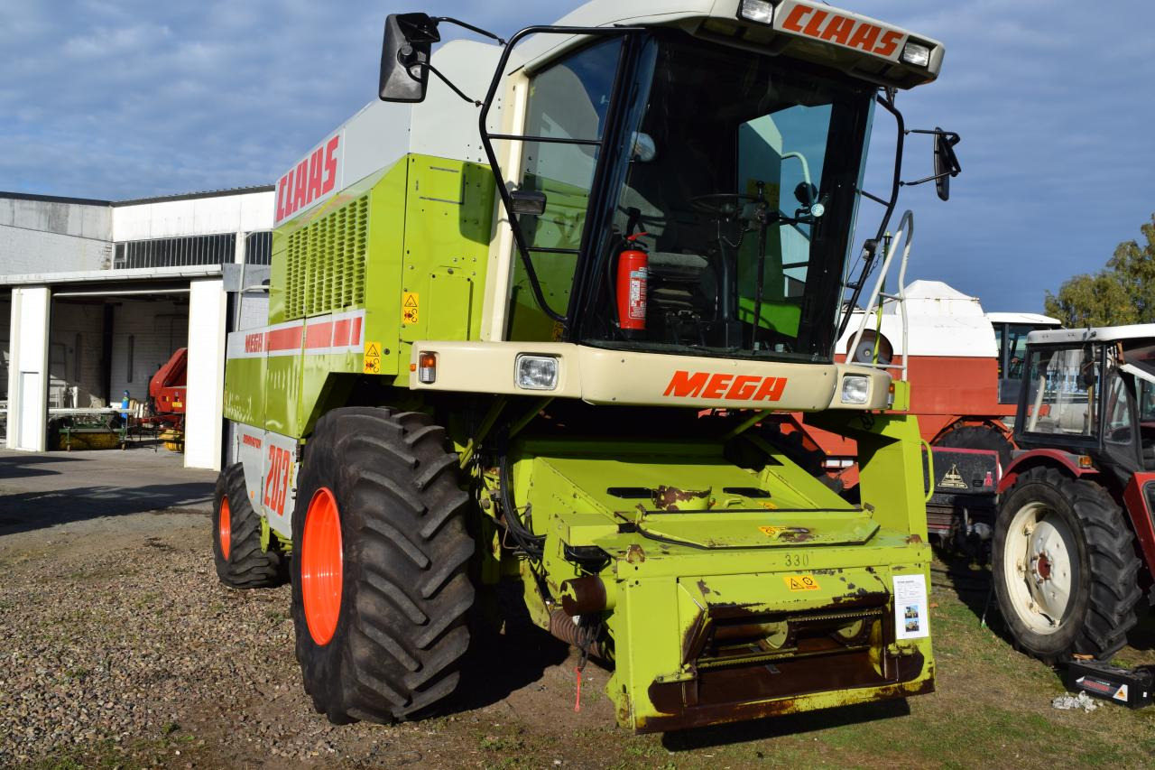 CLAAS Dominator 203 Mega - Mähdrescher: das Bild 3 CLAAS Dominator 203 Mega - Mähdrescher: das Bild 3