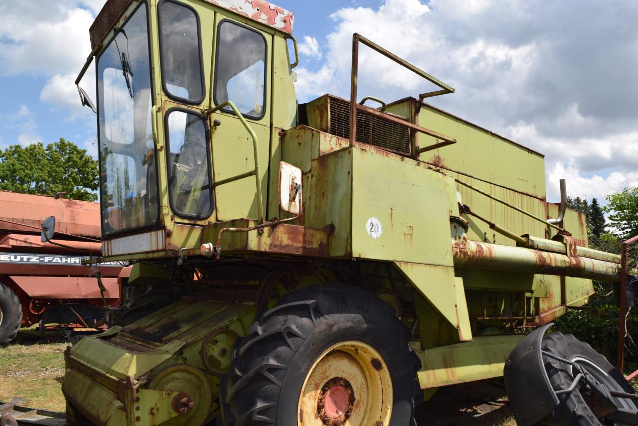 CLAAS Dominator 80 - Mähdrescher: das Bild 1 CLAAS Dominator 80 - Mähdrescher: das Bild 1