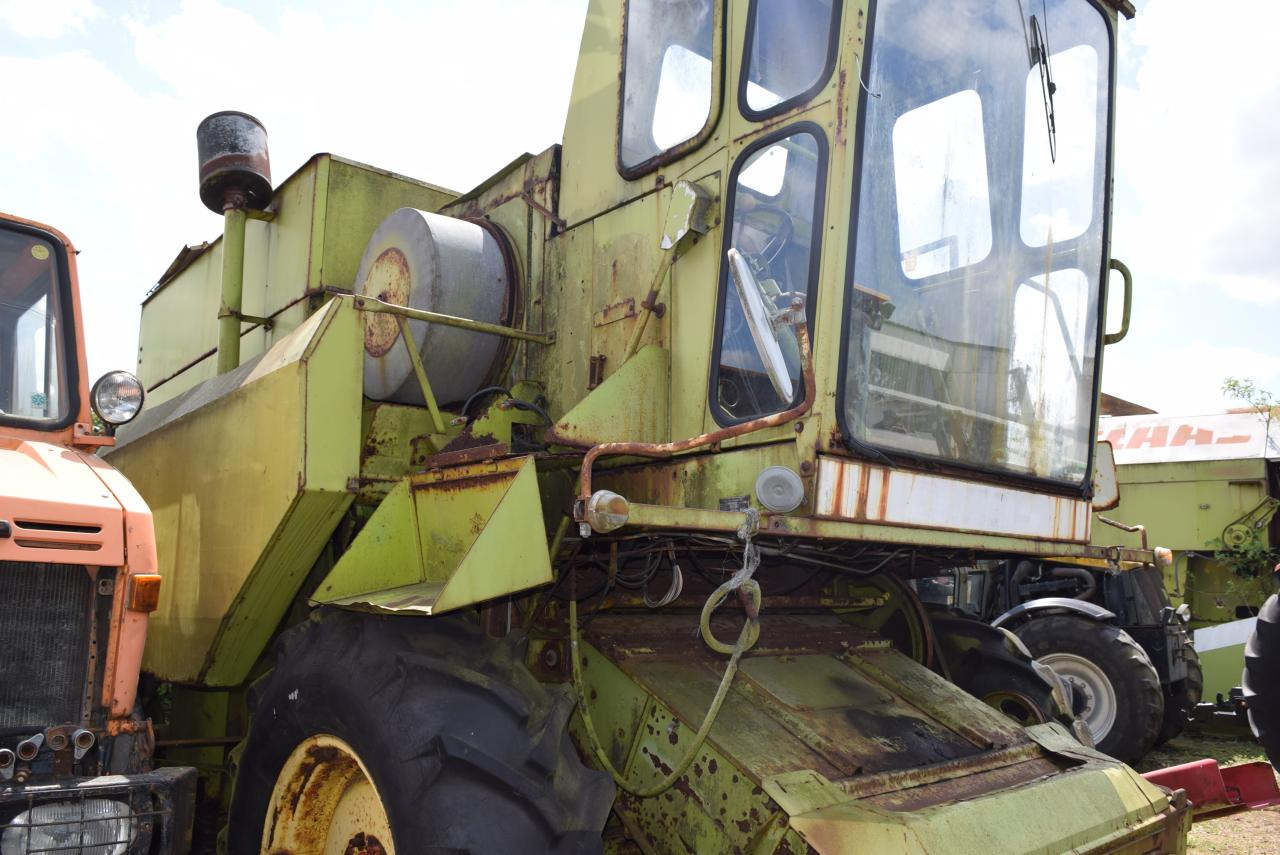 CLAAS Dominator 80 - Mähdrescher: das Bild 2 CLAAS Dominator 80 - Mähdrescher: das Bild 2
