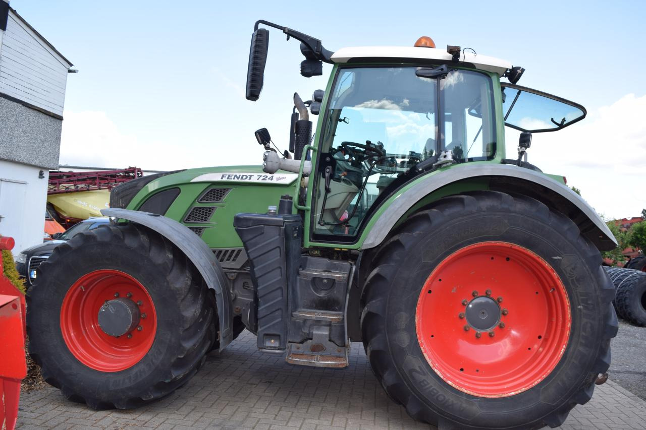 Fendt 724 Vario TMS SCR ProfiPlus - Traktor: das Bild 3 Fendt 724 Vario TMS SCR ProfiPlus - Traktor: das Bild 3