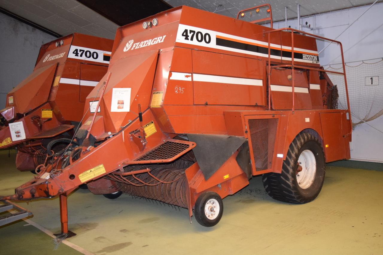 Fiat Hesston 4700 - Packenpresse: das Bild 2 Fiat Hesston 4700 - Packenpresse: das Bild 2