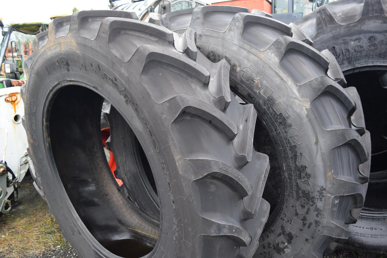 Firestone 460/85R42 - Reifen: das Bild 1 Firestone 460/85R42 - Reifen: das Bild 1