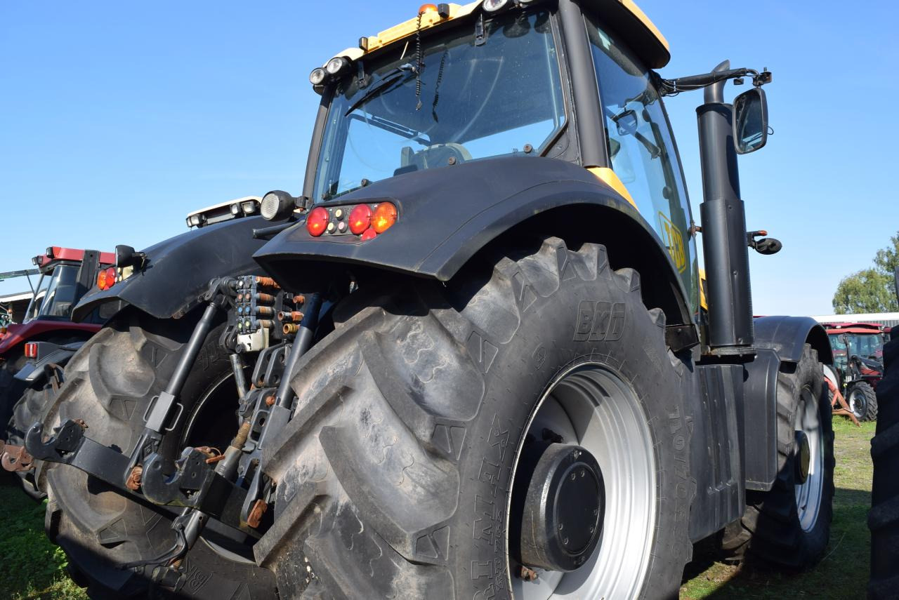 JCB Fastrac 8250 - Traktor: das Bild 3 JCB Fastrac 8250 - Traktor: das Bild 3