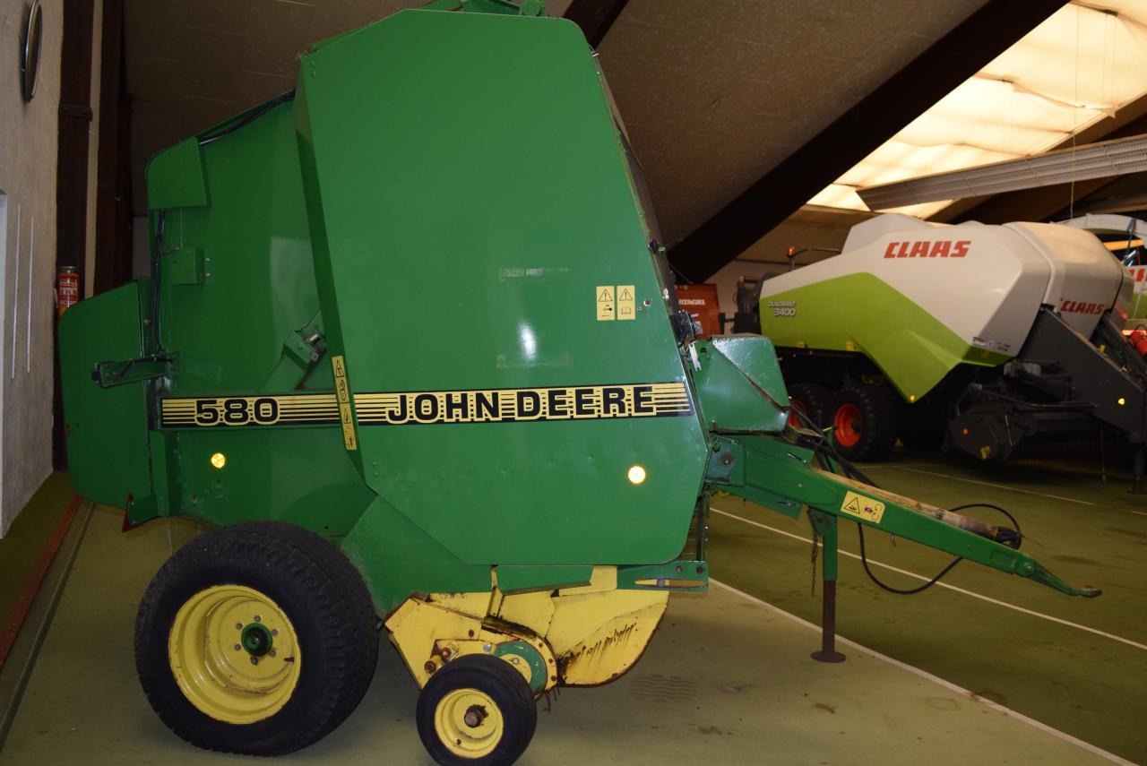 John Deere 580 - Rundballenpresse: das Bild 2 John Deere 580 - Rundballenpresse: das Bild 2