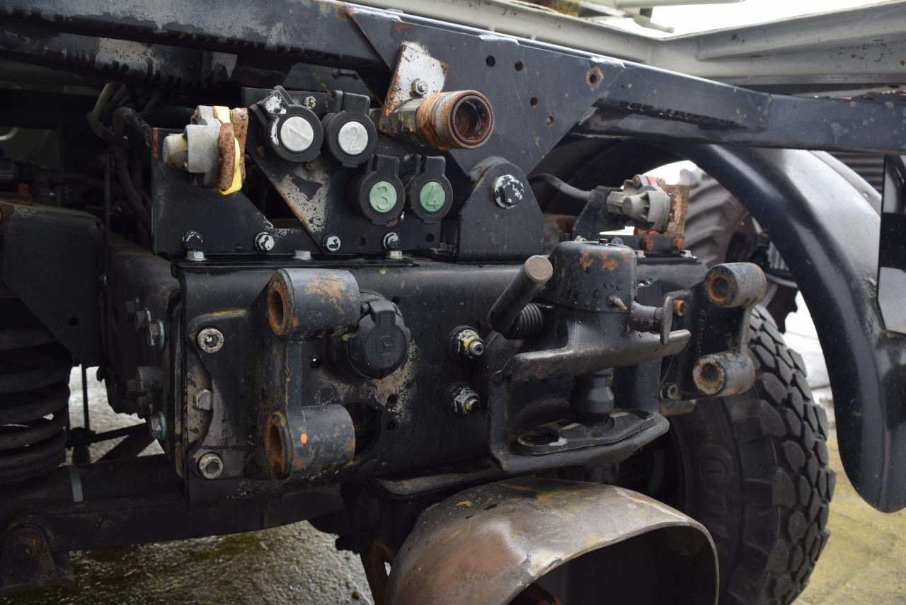 Mercedes-Benz Unimog U 90 - Kommunal-/ Sonderfahrzeug: das Bild 5 Mercedes-Benz Unimog U 90 - Kommunal-/ Sonderfahrzeug: das Bild 5