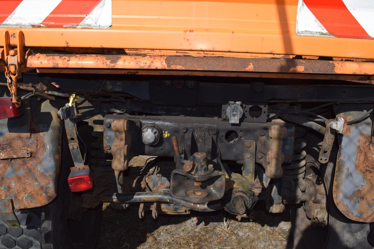 Mercedes-Benz Unimog U 1400 - Traktor: das Bild 5 Mercedes-Benz Unimog U 1400 - Traktor: das Bild 5