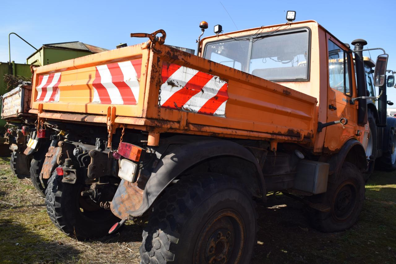 Mercedes-Benz Unimog U 1400 - Traktor: das Bild 3 Mercedes-Benz Unimog U 1400 - Traktor: das Bild 3
