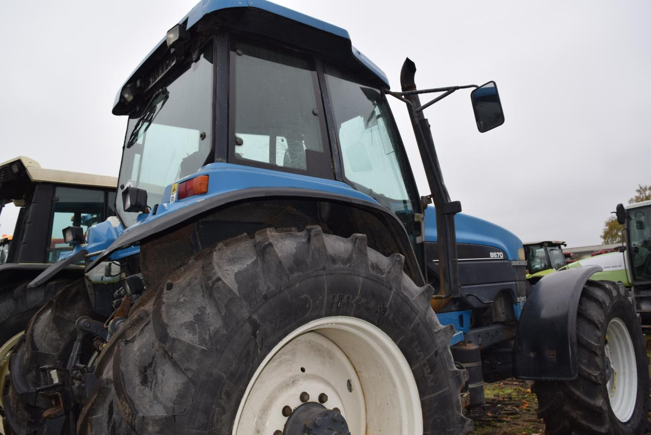 New Holland 8670 TA - Traktor: das Bild 4 New Holland 8670 TA - Traktor: das Bild 4