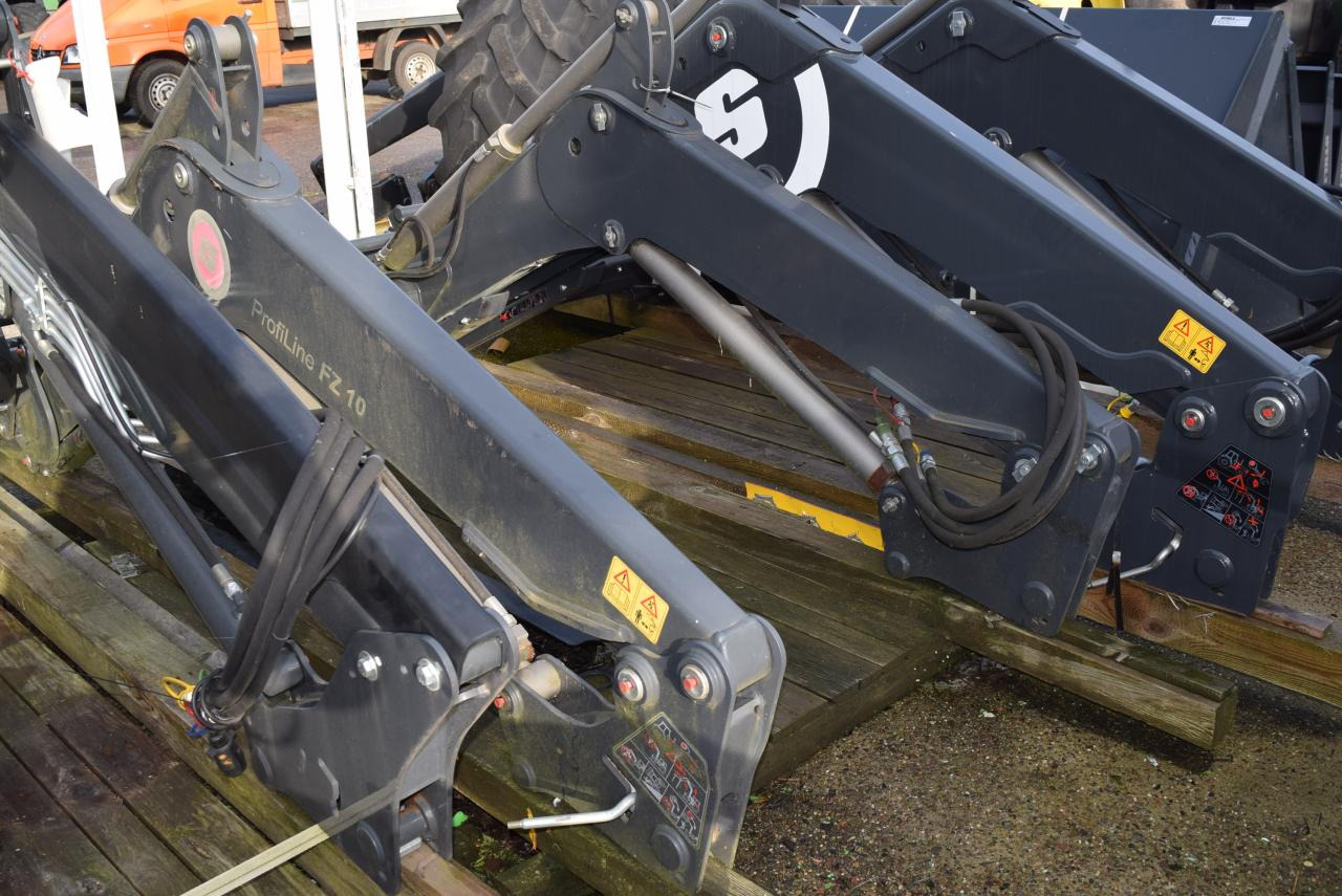 Stoll ProfiLine FZ 10 - Frontlader für Traktor: das Bild 1 Stoll ProfiLine FZ 10 - Frontlader für Traktor: das Bild 1