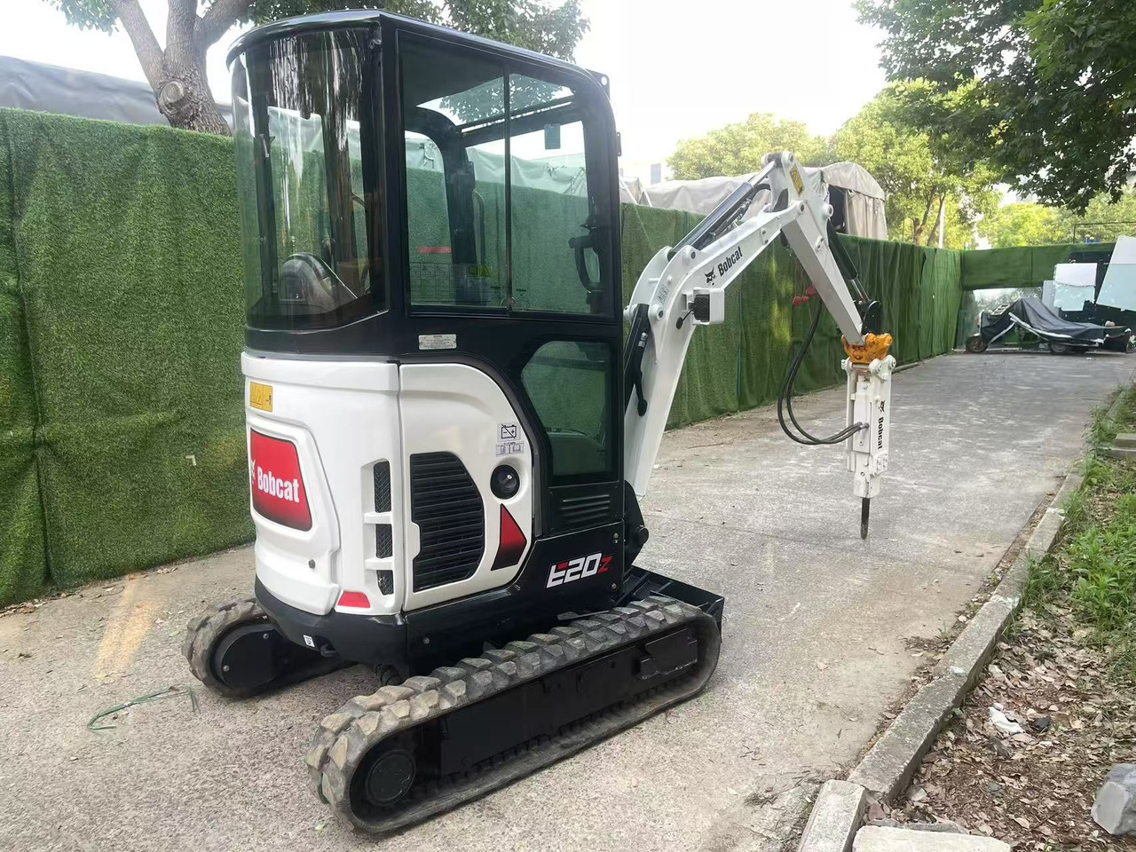 Bobcat E20Z - Minibagger: das Bild 4 Bobcat E20Z - Minibagger: das Bild 4