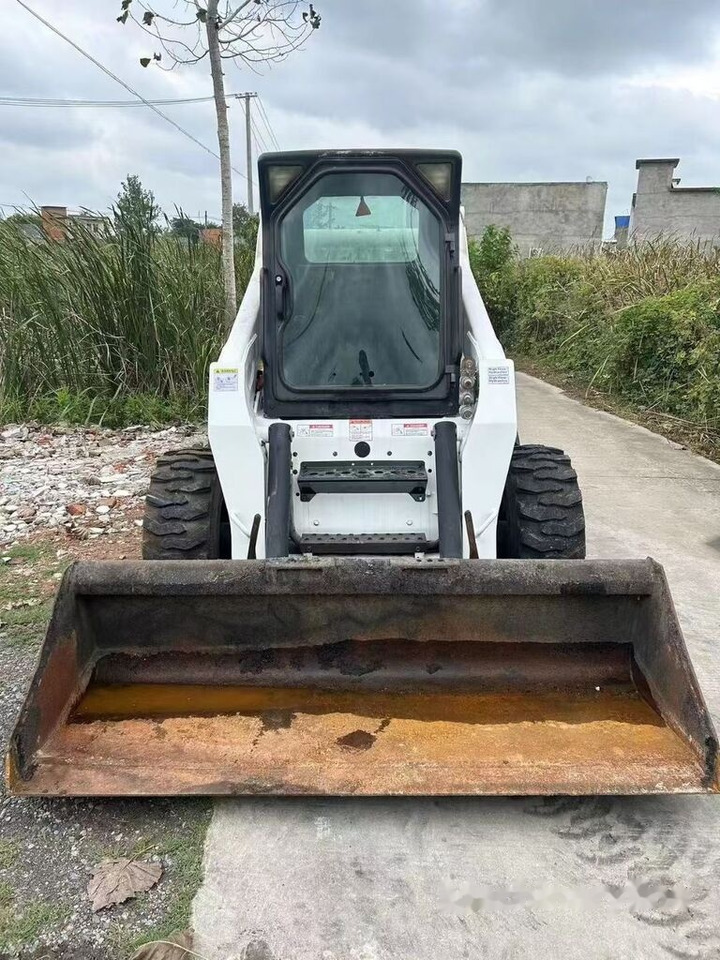 Bobcat S300 - Kompaktlader: das Bild 1 Bobcat S300 - Kompaktlader: das Bild 1