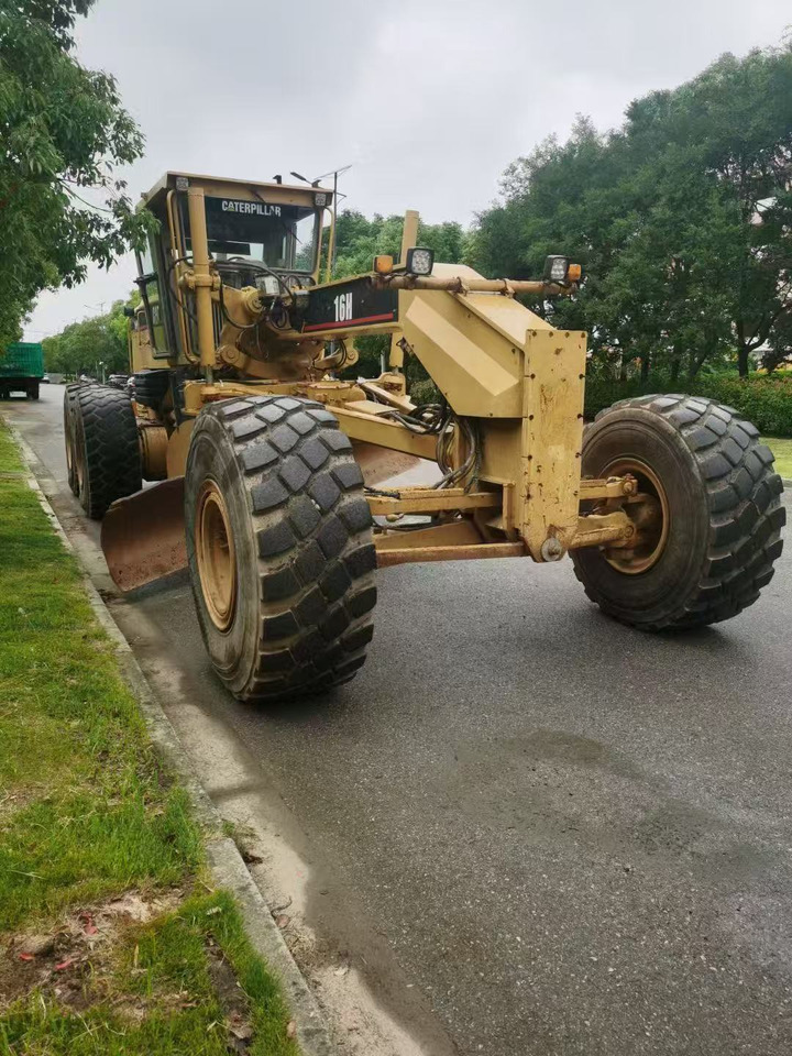 Grader CAT 16H: das Bild 6