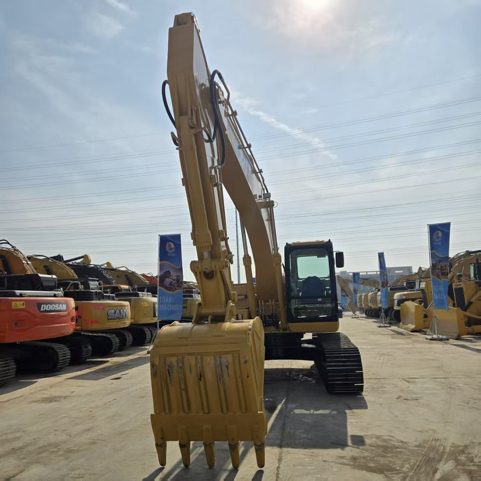 Kettenbagger CATERPILLAR 320C: das Bild 8