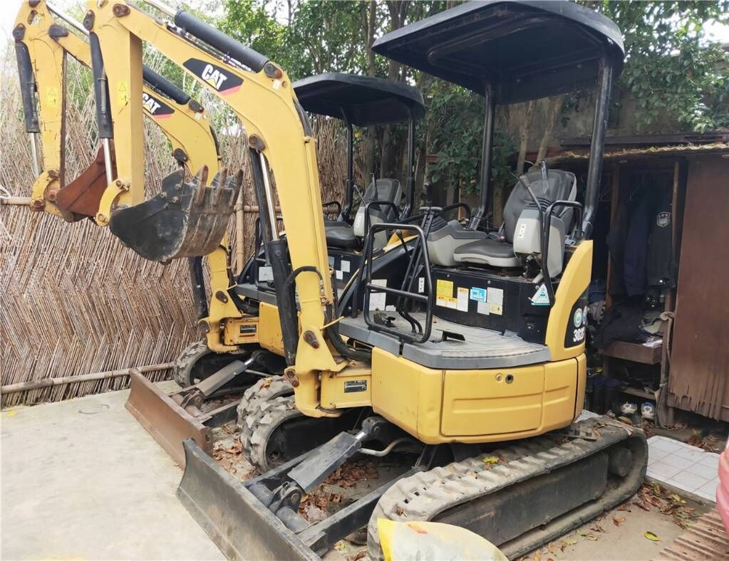 Caterpillar 302C - Minibagger: das Bild 4 Caterpillar 302C - Minibagger: das Bild 4