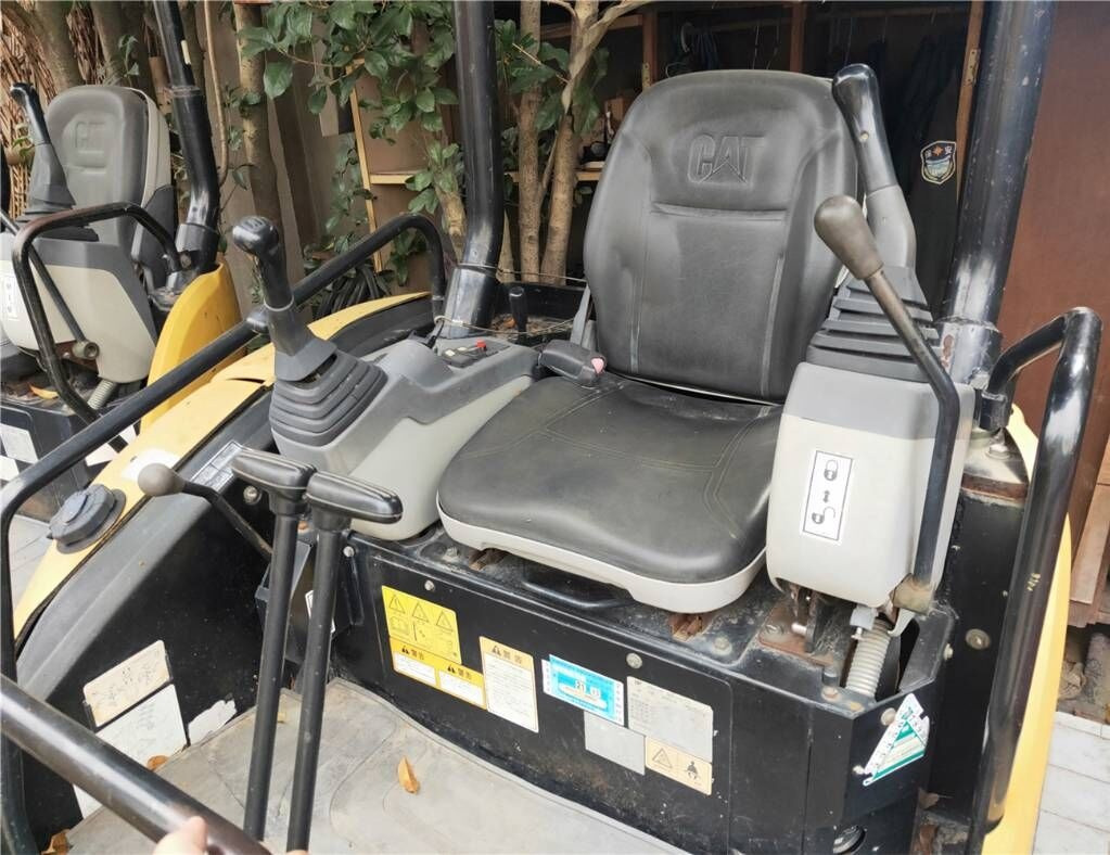 Minibagger Caterpillar 302C: das Bild 6