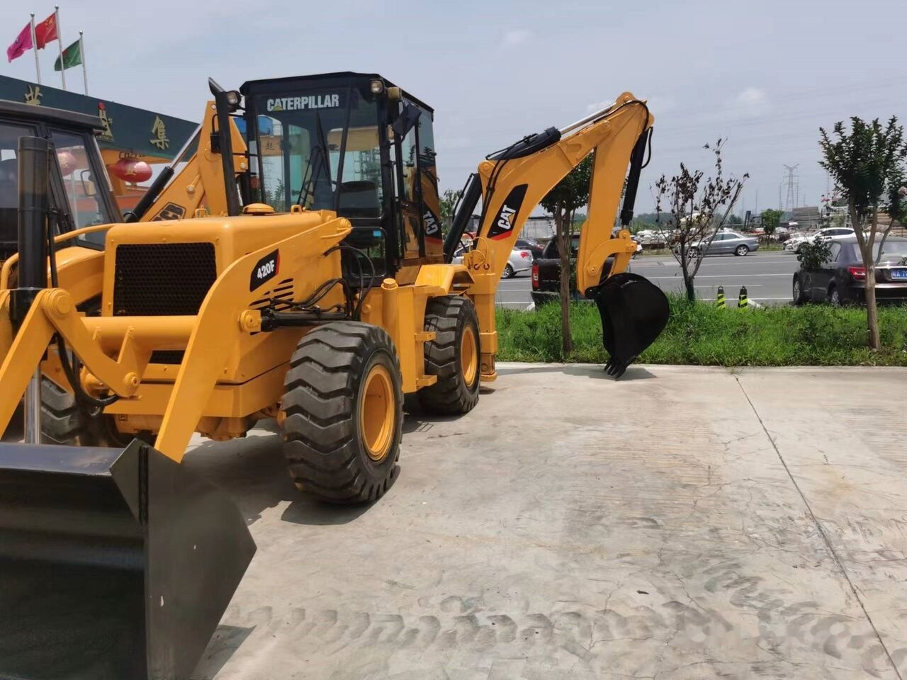 Caterpillar 420F - Baggerlader: das Bild 2 Caterpillar 420F - Baggerlader: das Bild 2