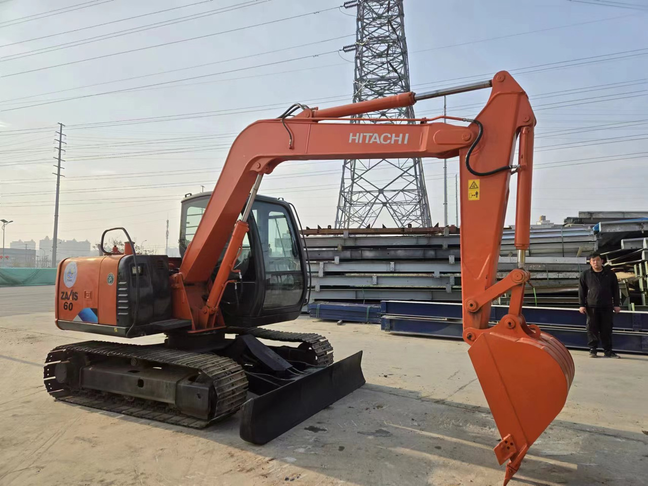 HITACHI ZX60 - Minibagger: das Bild 5 HITACHI ZX60 - Minibagger: das Bild 5