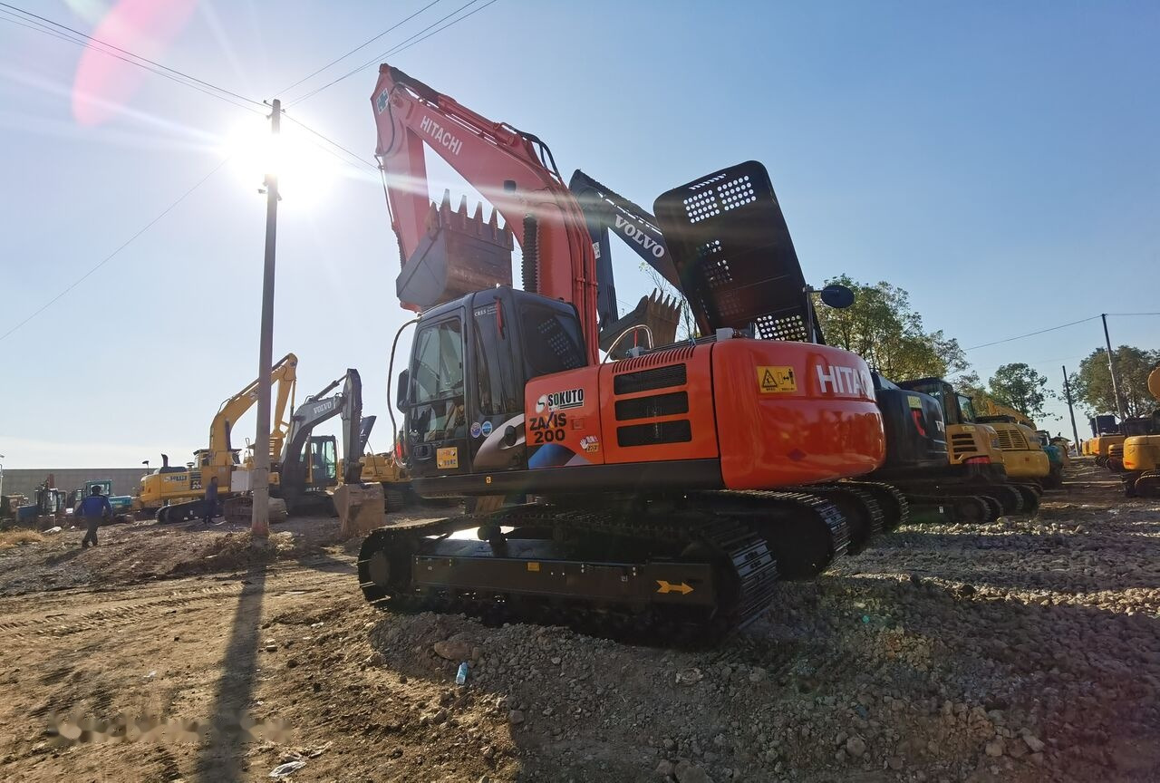 Hitachi ZX200 - Kettenbagger: das Bild 1 Hitachi ZX200 - Kettenbagger: das Bild 1