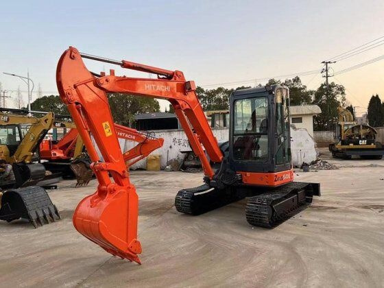 Hitachi ZX50 - Minibagger: das Bild 4 Hitachi ZX50 - Minibagger: das Bild 4