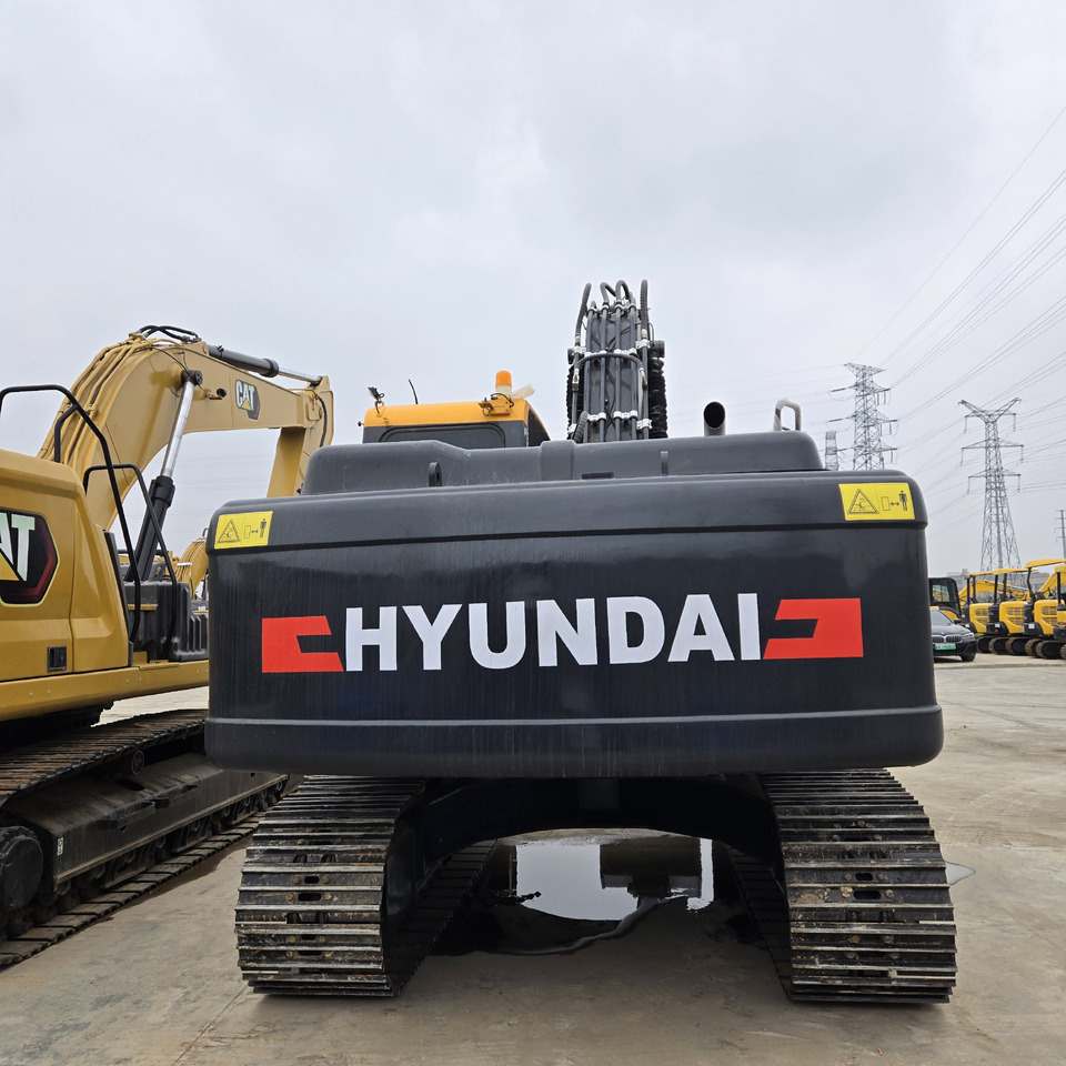 Hyundai R220LC-9S - Kettenbagger: das Bild 4 Hyundai R220LC-9S - Kettenbagger: das Bild 4