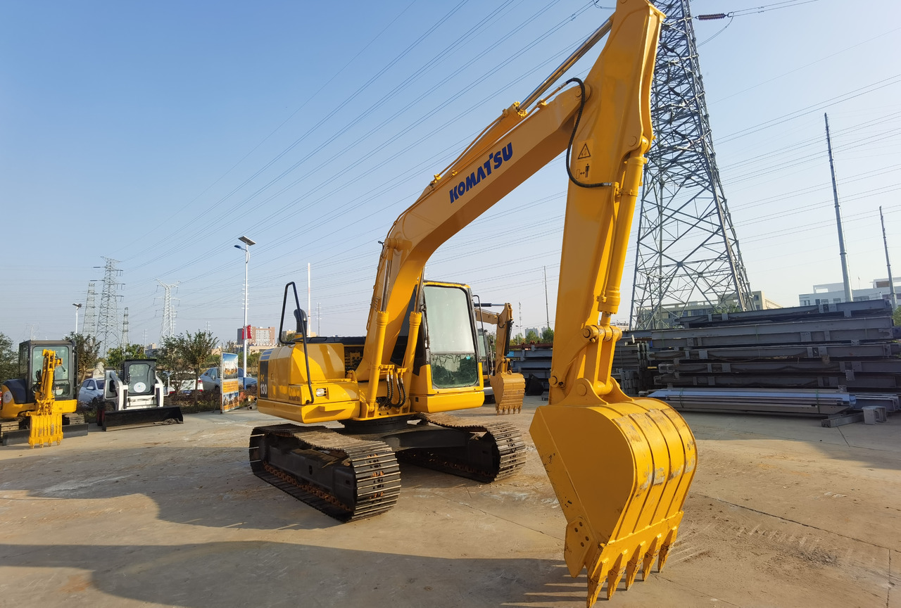 KOMATSU PC130-7 - Minibagger: das Bild 5 KOMATSU PC130-7 - Minibagger: das Bild 5