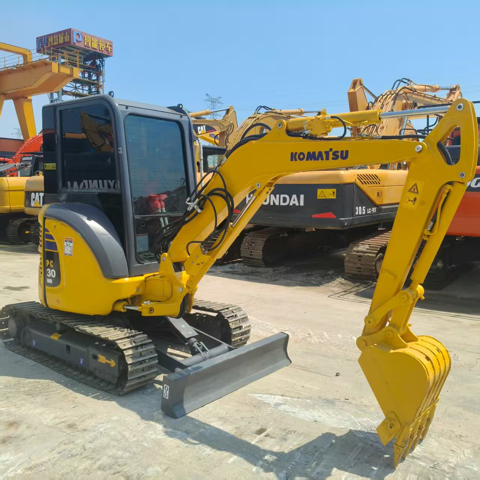 KOMATSU PC30 - Minibagger: das Bild 1 KOMATSU PC30 - Minibagger: das Bild 1