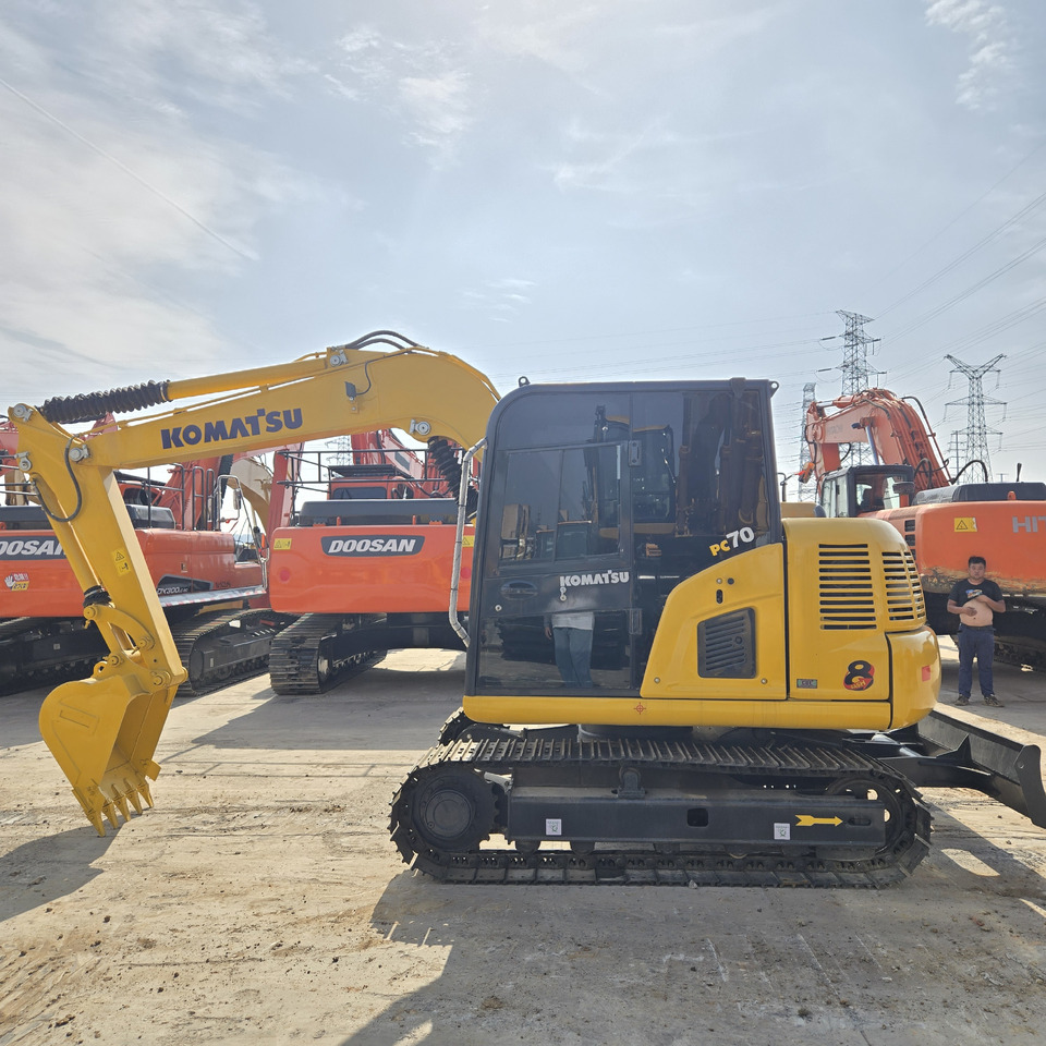 Minibagger KOMATSU PC70-8: das Bild 6