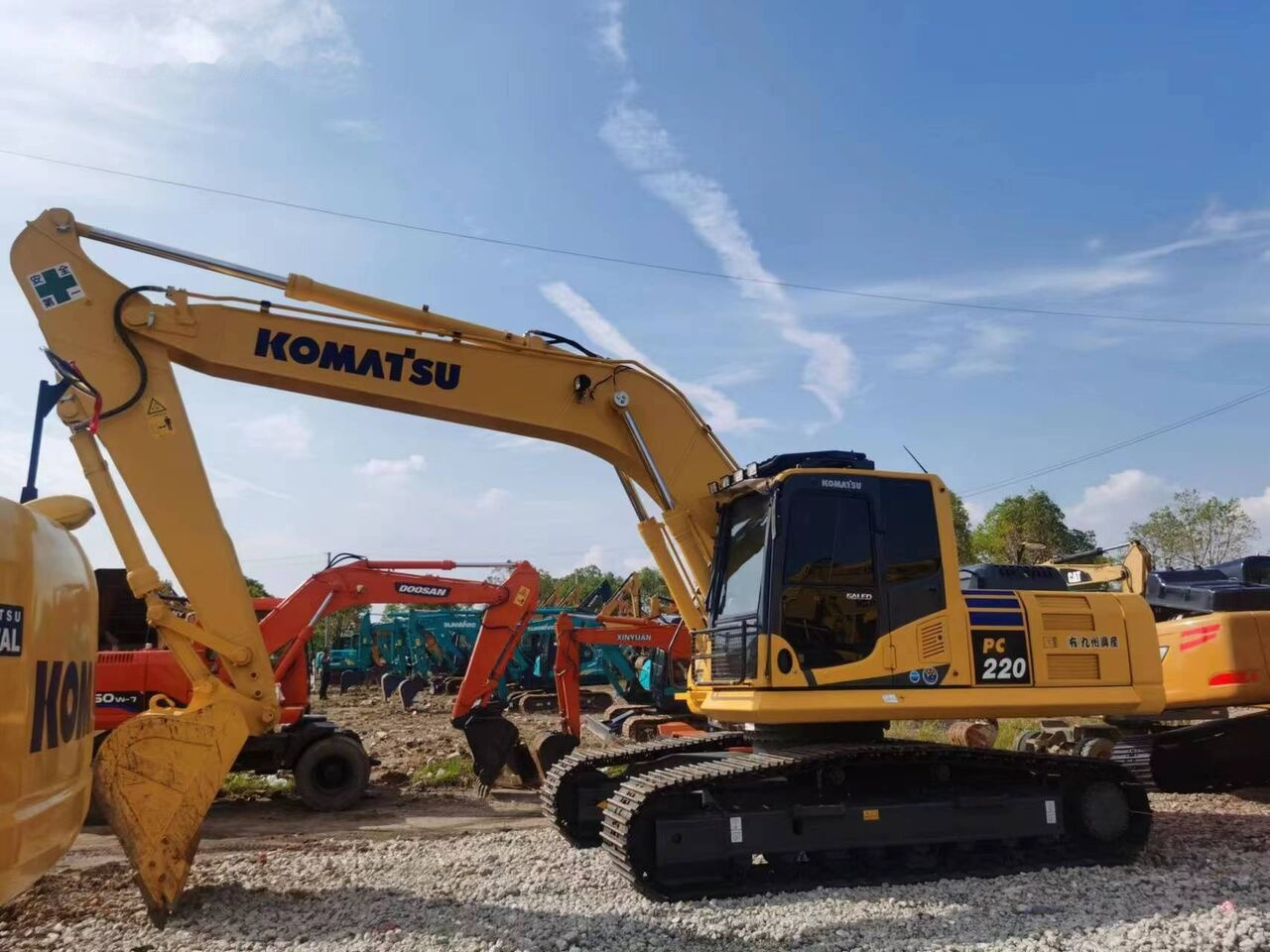 Komatsu PC220-8 MO - Kettenbagger: das Bild 4 Komatsu PC220-8 MO - Kettenbagger: das Bild 4