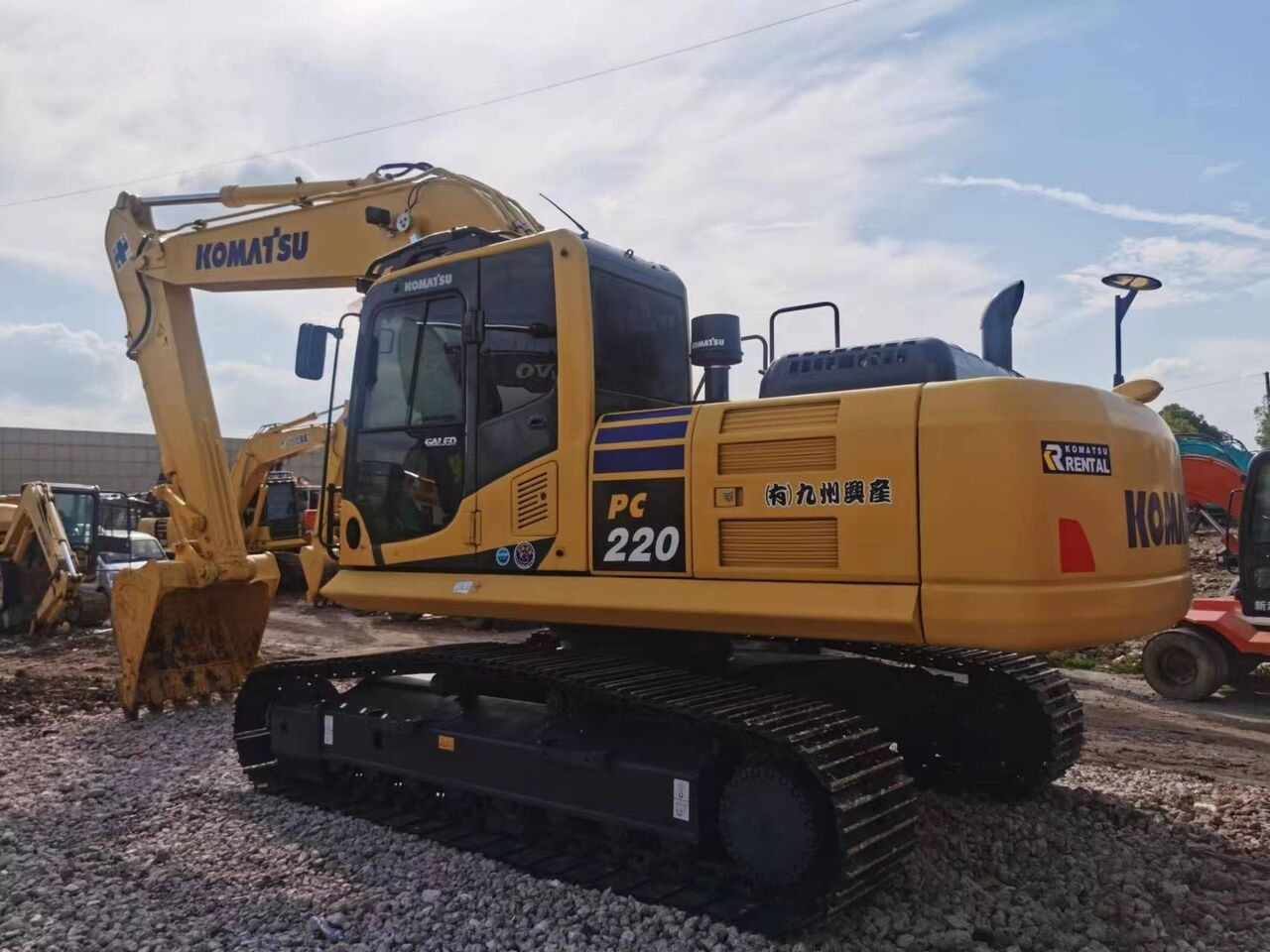 Komatsu PC220-8 MO - Kettenbagger: das Bild 1 Komatsu PC220-8 MO - Kettenbagger: das Bild 1