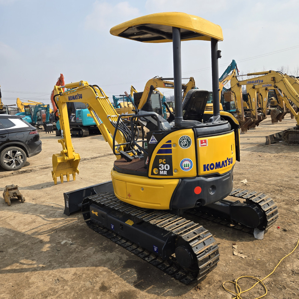 Komatsu PC30MR - Kettenbagger: das Bild 4 Komatsu PC30MR - Kettenbagger: das Bild 4