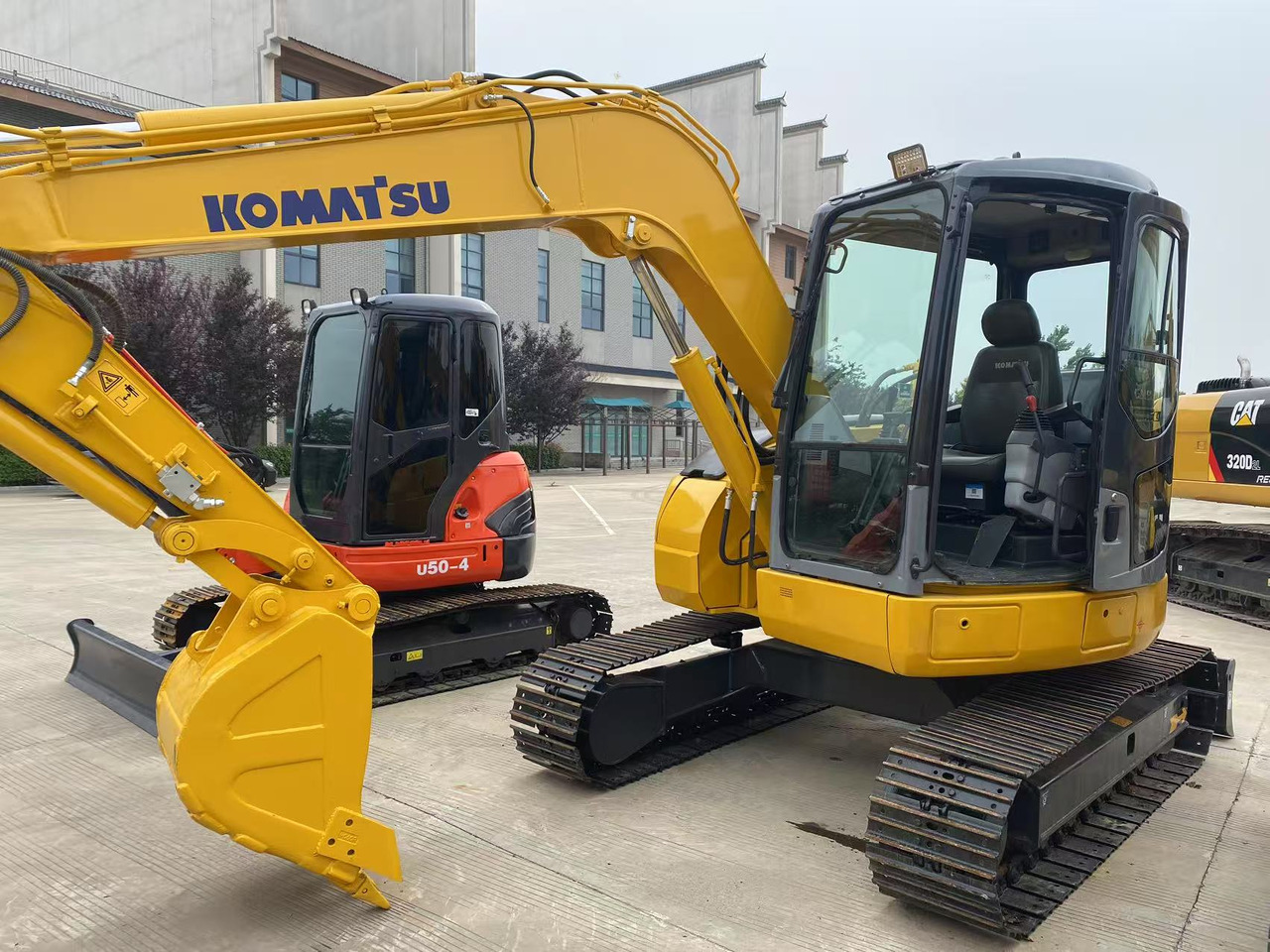 Komatsu PC78US - Minibagger: das Bild 2 Komatsu PC78US - Minibagger: das Bild 2
