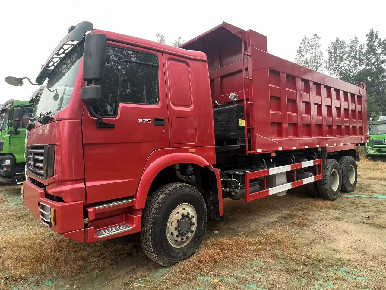 SINOTRUK HOWO - LKW: das Bild 5 SINOTRUK HOWO - LKW: das Bild 5