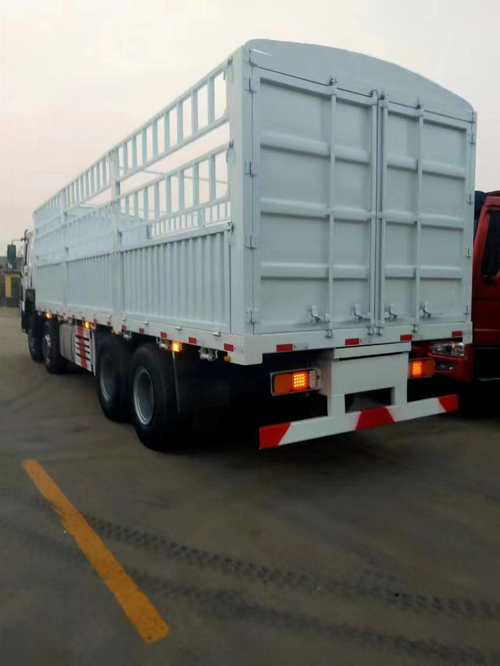 SINOTRUK Howo 8*4 Fence Brucket Truck - LKW: das Bild 4 SINOTRUK Howo 8*4 Fence Brucket Truck - LKW: das Bild 4