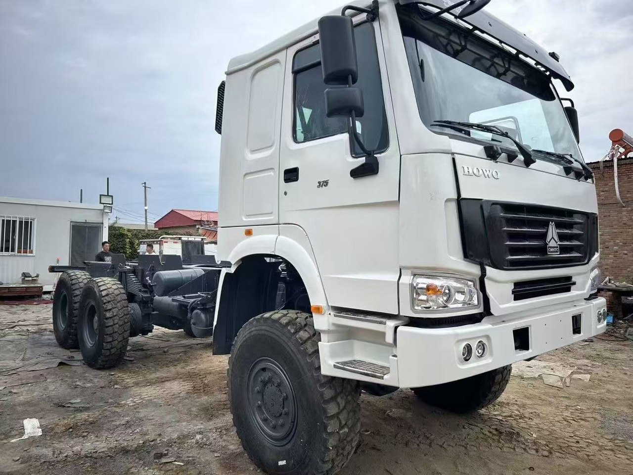 SINOTRUK HOWO - Sattelzugmaschine: das Bild 1 SINOTRUK HOWO - Sattelzugmaschine: das Bild 1