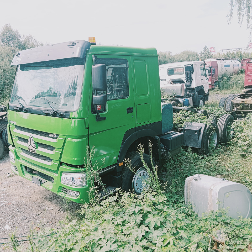 SINOTRUK HOWO - Sattelzugmaschine: das Bild 2 SINOTRUK HOWO - Sattelzugmaschine: das Bild 2