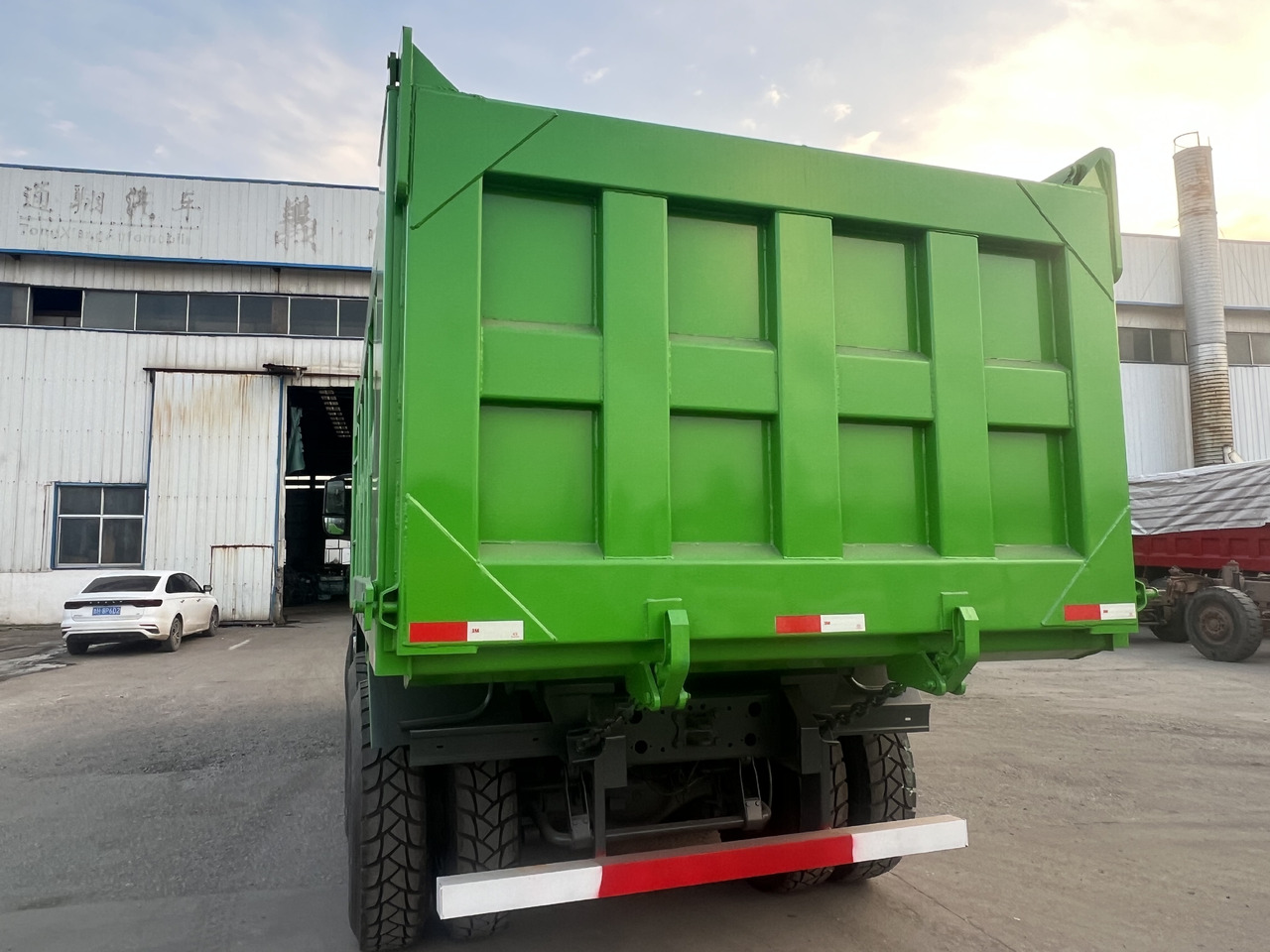 Kipper, Zustand - NEU Sinotruk HOWO: das Bild 10