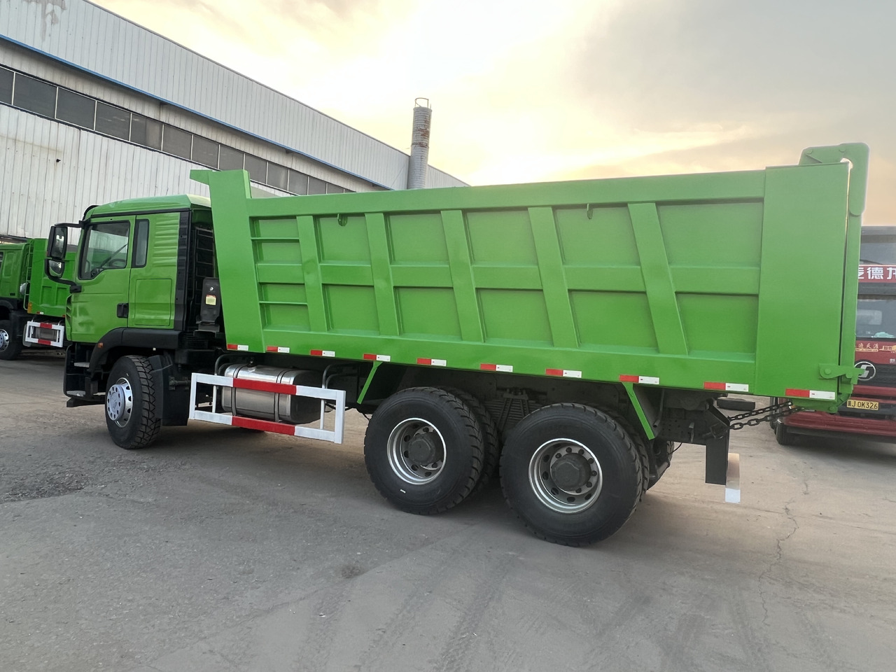 Kipper, Zustand - NEU Sinotruk HOWO: das Bild 13
