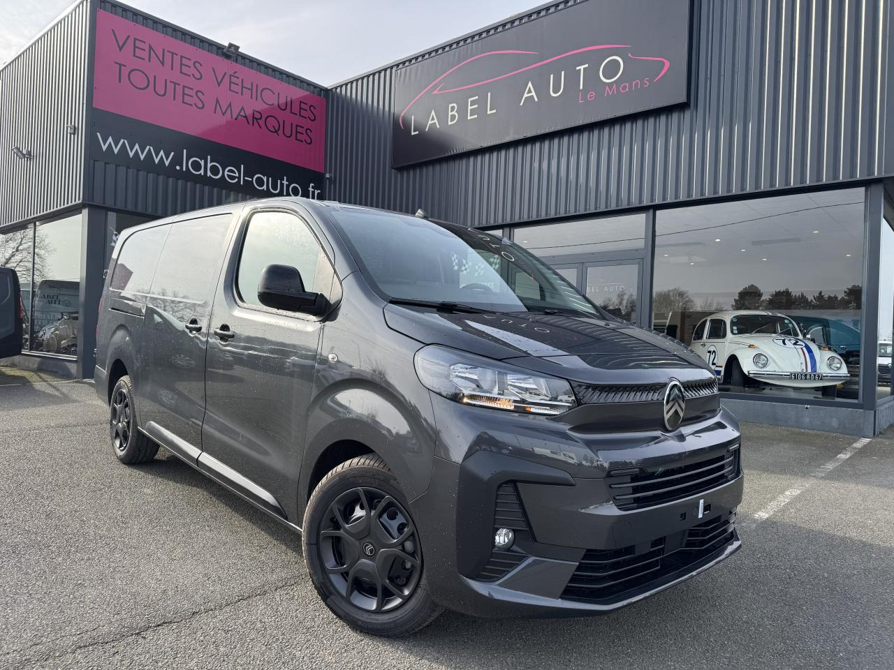 CITROEN Jumpy M 2.0 BlueHDi 180CH EAT8 PACK LOOK - Kastenwagen: das Bild 1 CITROEN Jumpy M 2.0 BlueHDi 180CH EAT8 PACK LOOK - Kastenwagen: das Bild 1