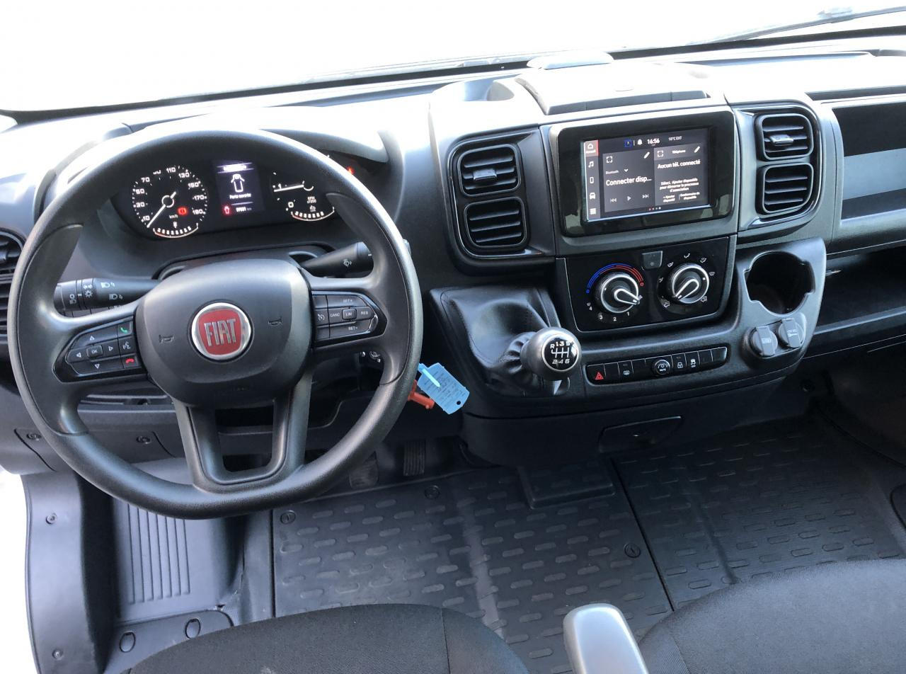 FIAT DUCATO 3T5 CAISSE + HAYON 2.3 MJT 140CH - Koffer Transporter: das Bild 5 FIAT DUCATO 3T5 CAISSE + HAYON 2.3 MJT 140CH - Koffer Transporter: das Bild 5